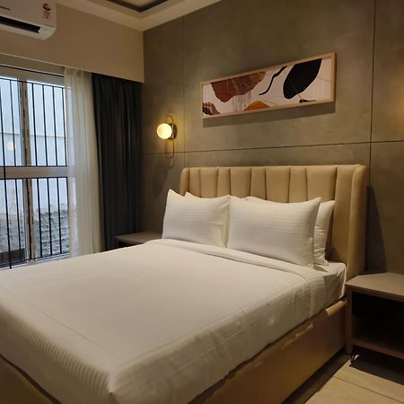Olive Hotel Le Opera By Embassy Group Bangalore Extérieur photo