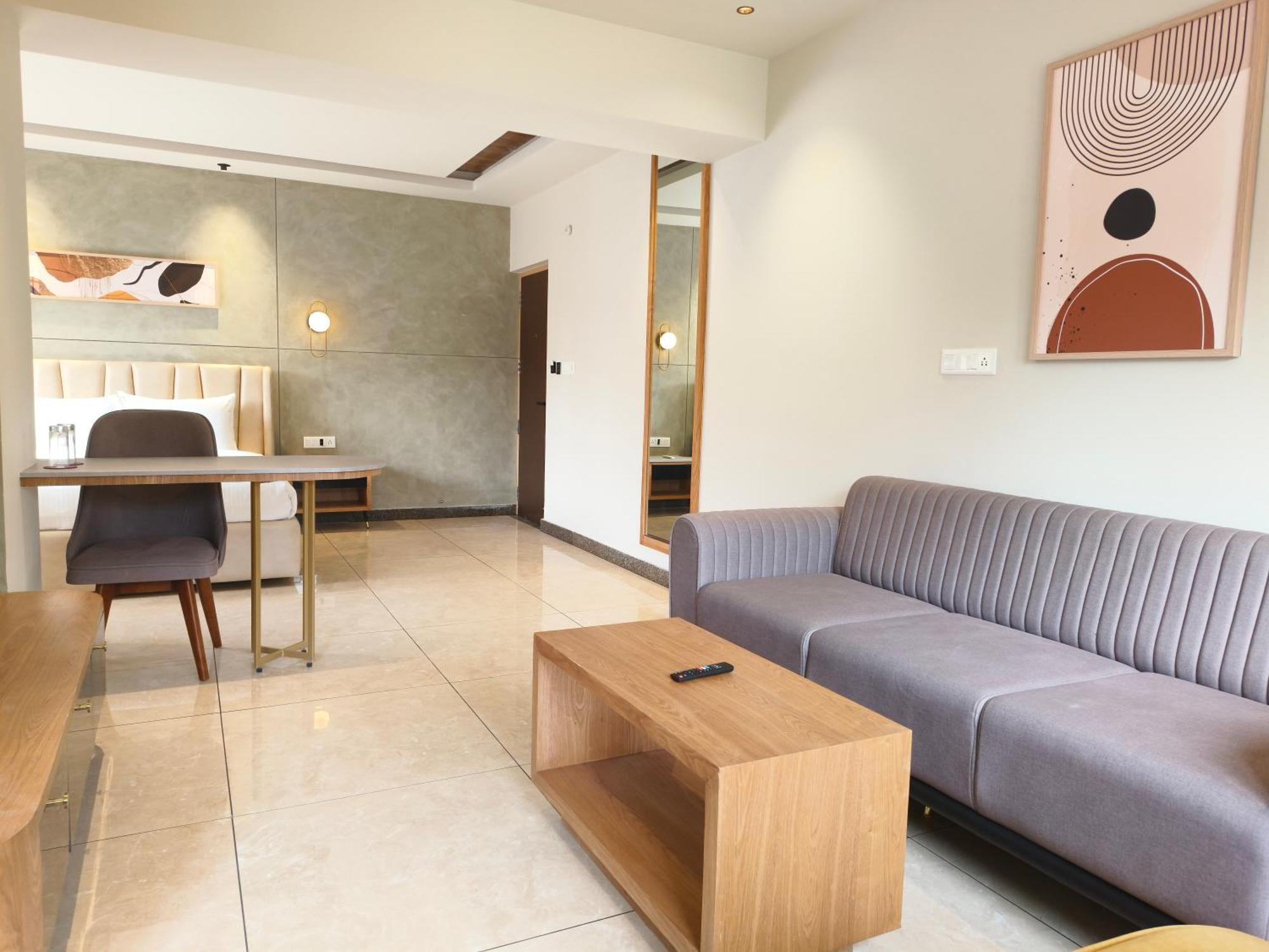 Olive Hotel Le Opera By Embassy Group Bangalore Extérieur photo